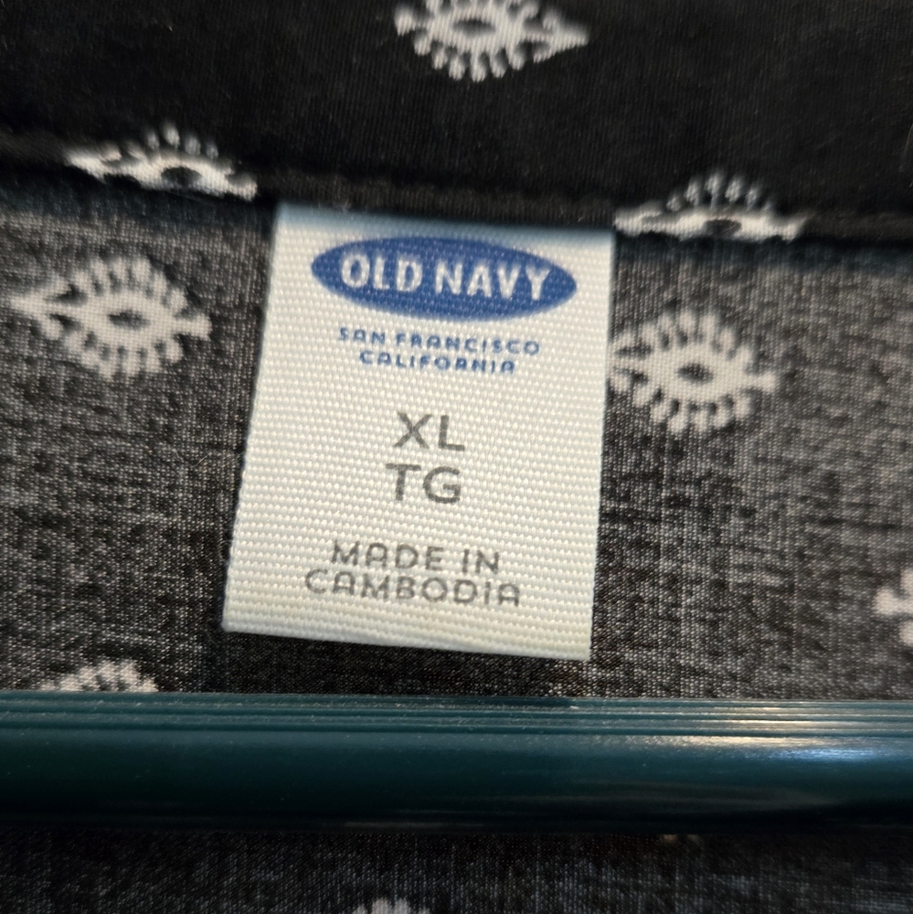 Old Navy Women's size XL Dress, Lightweight, Perfect Shape, Never Worn, Rayon - Picture 7 of 7